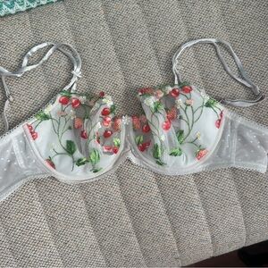 Floral Embroidered White Bra